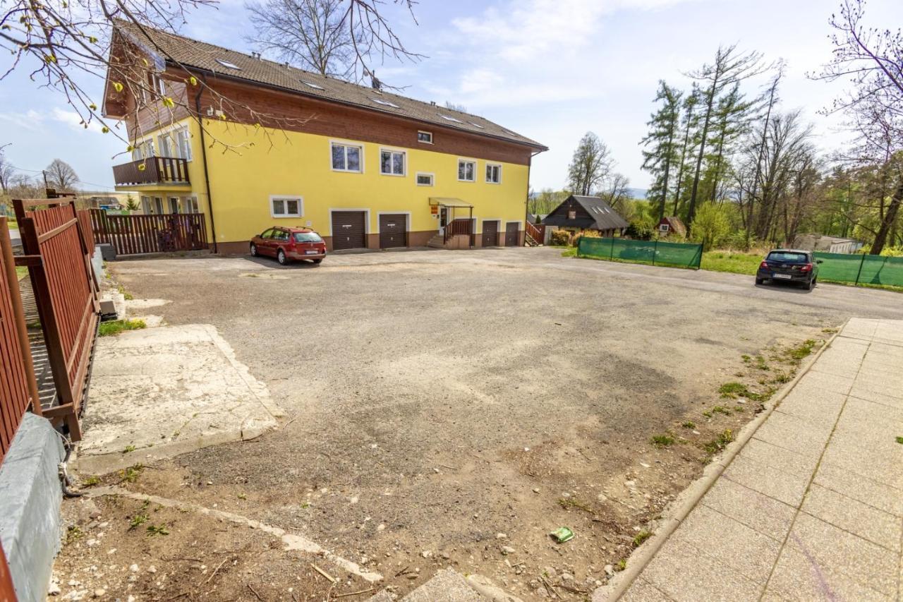 Apartman Theo Veľký Slavkov Eksteriør billede