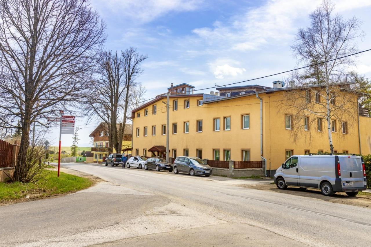 Apartman Theo Veľký Slavkov Eksteriør billede