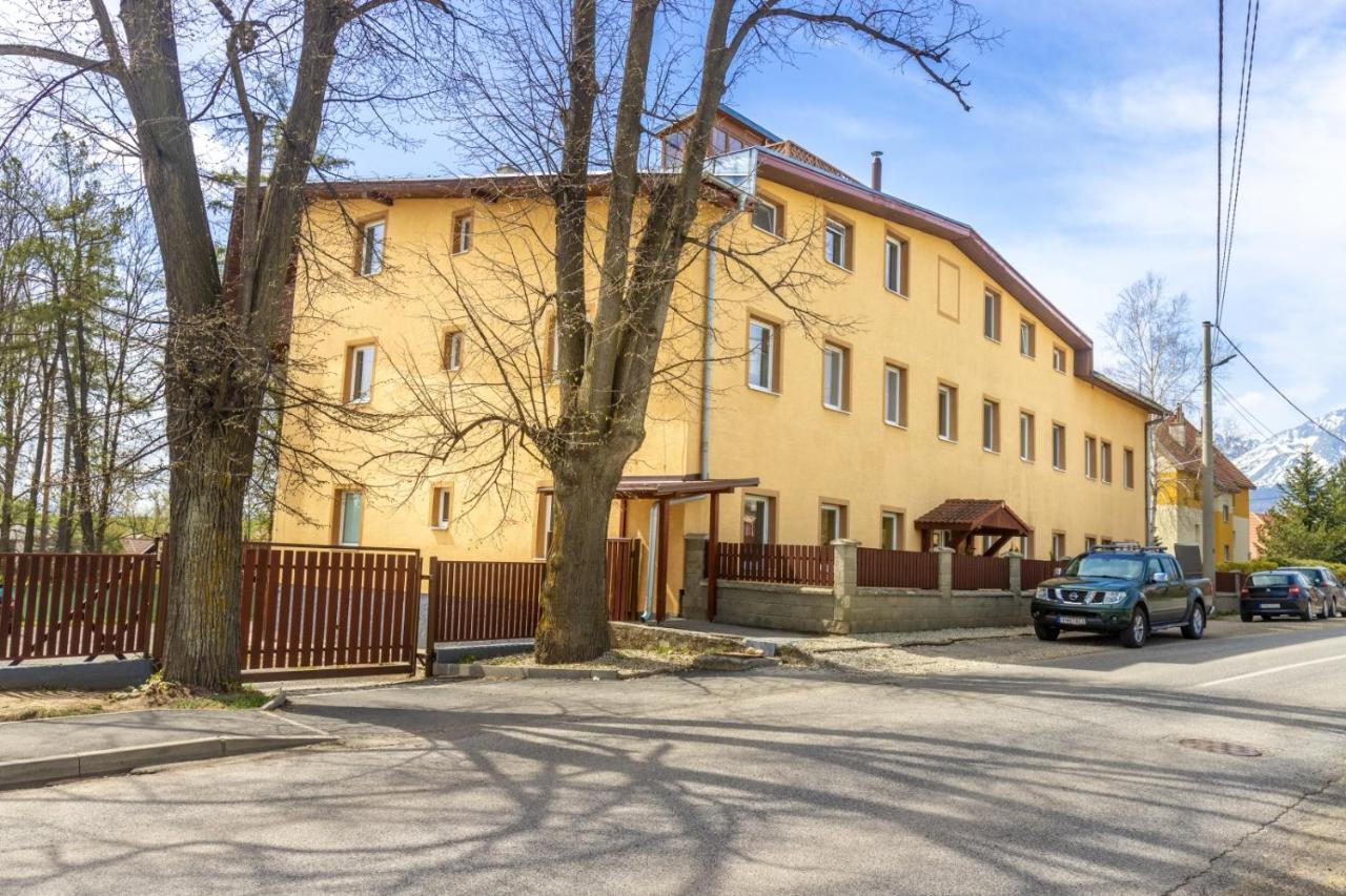 Apartman Theo Veľký Slavkov Eksteriør billede